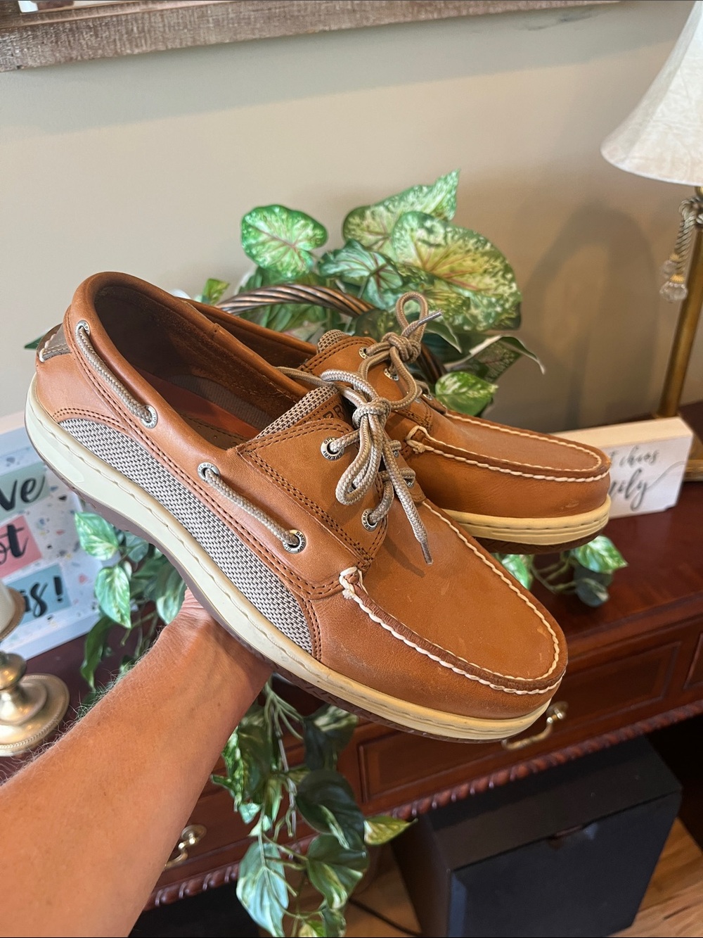 Sperry Men’s Tan Leather Classic 2-Eye Boat Shoes Men’s 9 Wide